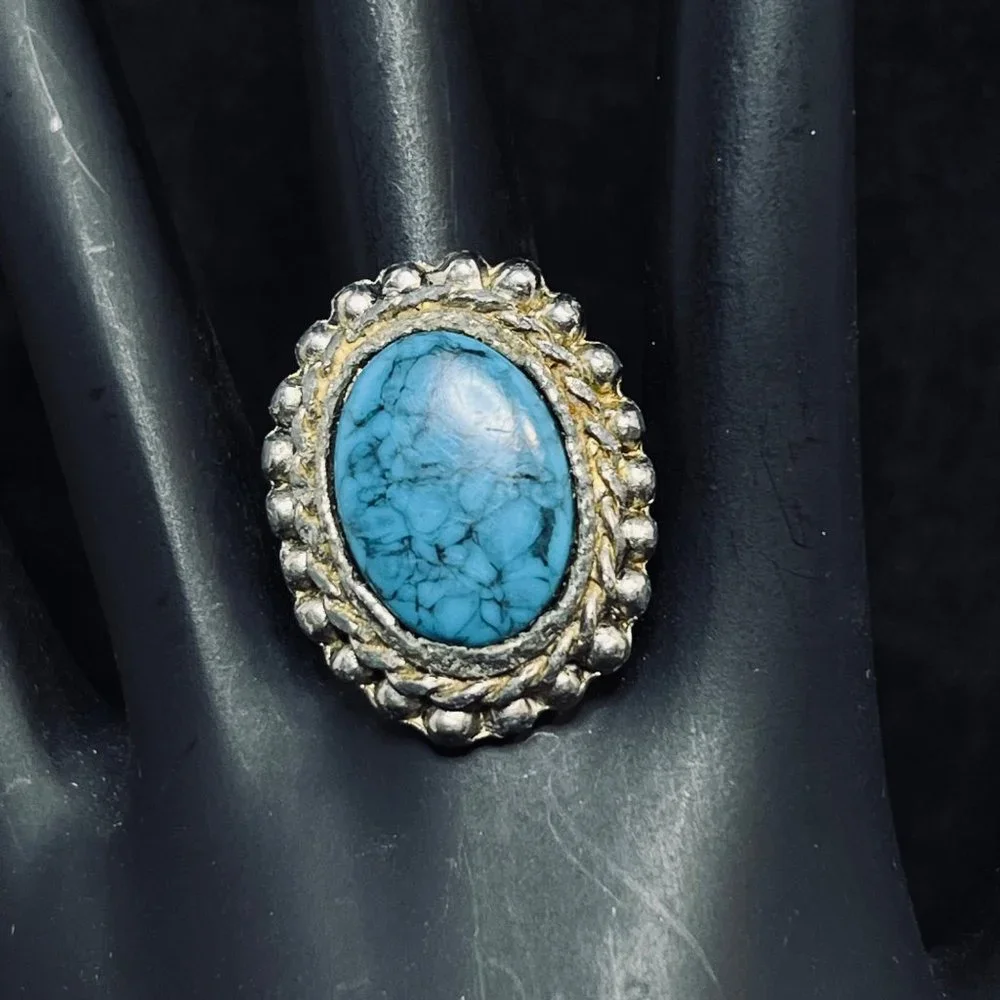 Vintage Chunky Faux Turquois Adjustable Ring (R351) - Picture 2 of 6